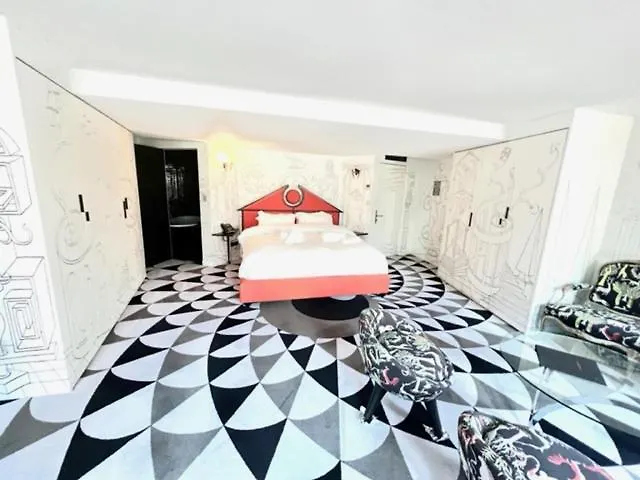 Magic In Saint Germain Des Pres *