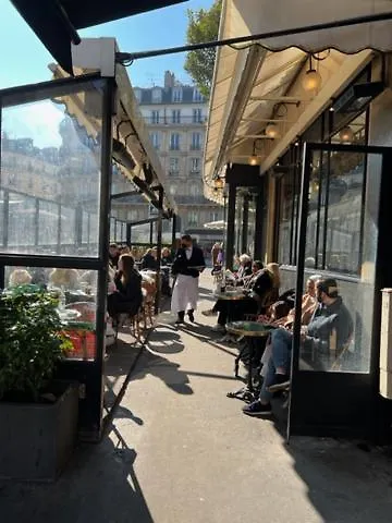 Magic In Saint Germain Des Pres *